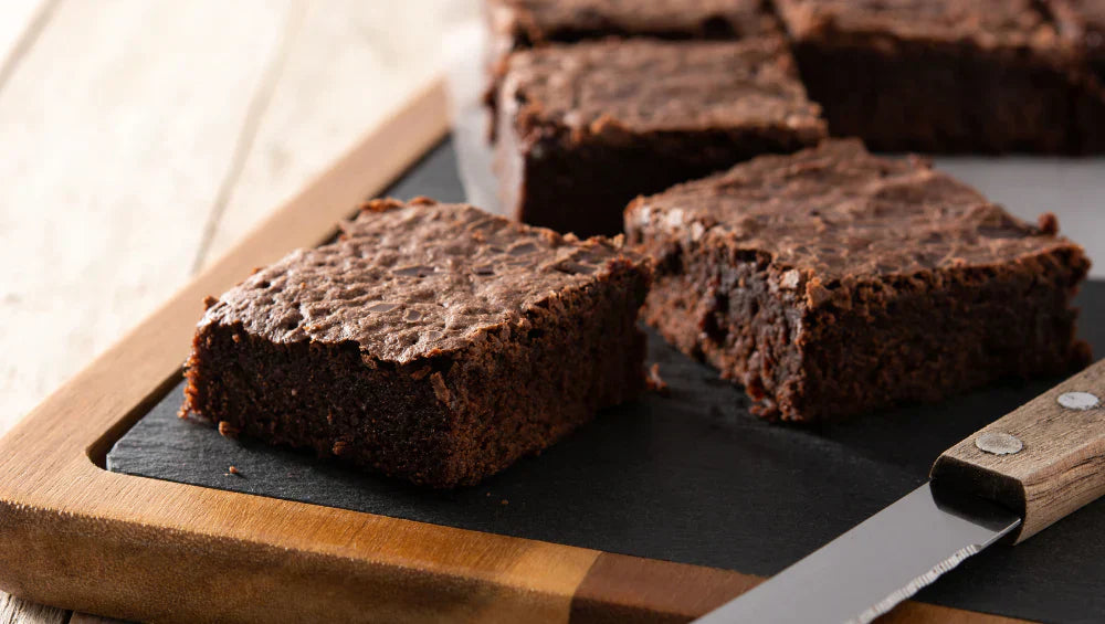Photo d'un brownie protéiné délicieux.