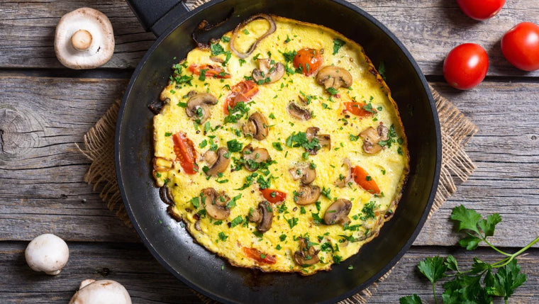 Image d'une omelette riche en protéines, idéale pour être consommée après l'entrainement.